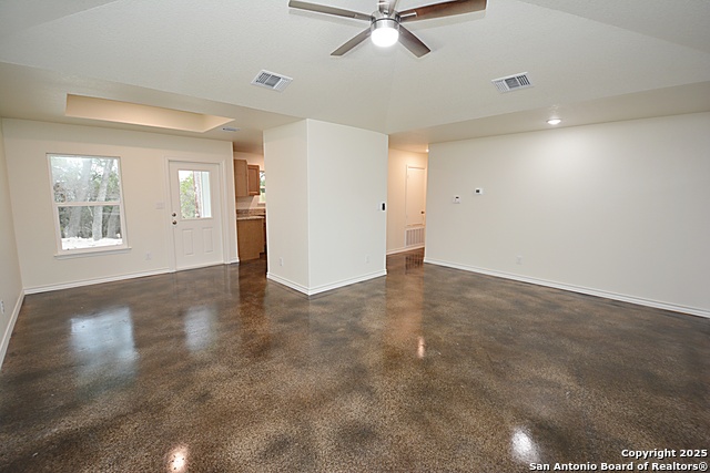 968 High Dr. Property Photo 3