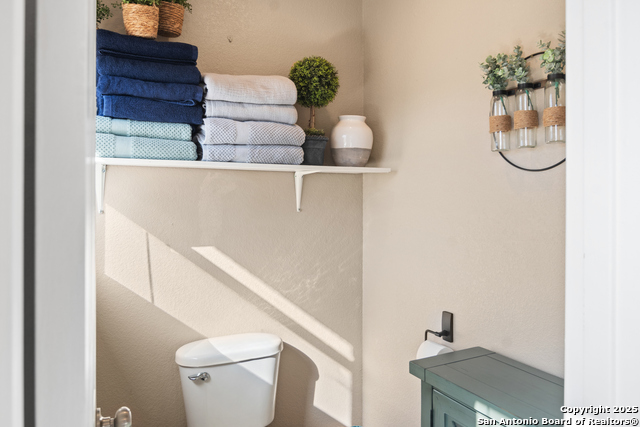 210 Barnes Rd Property Photo 25