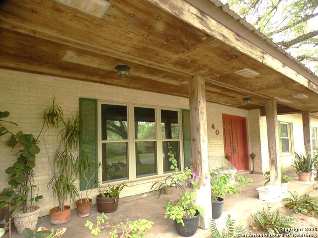 40 Encino Loma Property Photo 5