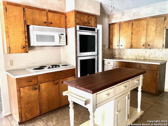 40 Encino Loma Property Photo 11