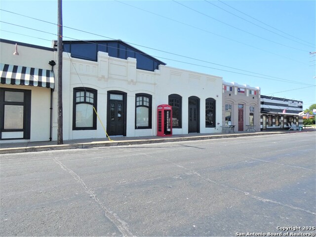 119 N Washington Property Photo 6
