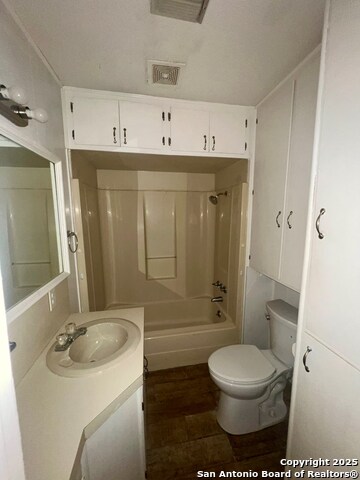 406 W Sylvia Property Photo 6