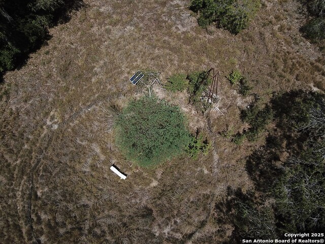 000 Along Row Property Photo 2