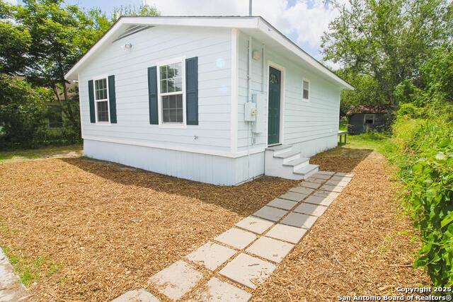 805 Stamper Property Photo 1