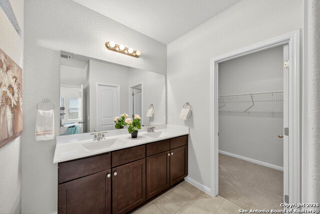 3637 Black Cloud Property Photo 11