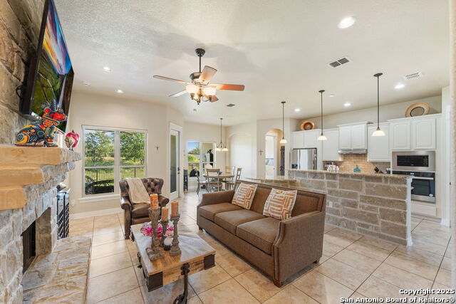 30319 Cibolo Run Property Photo 8