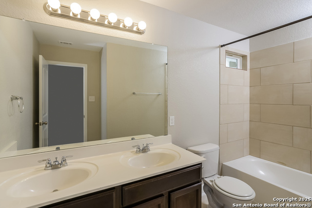 13043 Panhandle Cove Property Photo 15