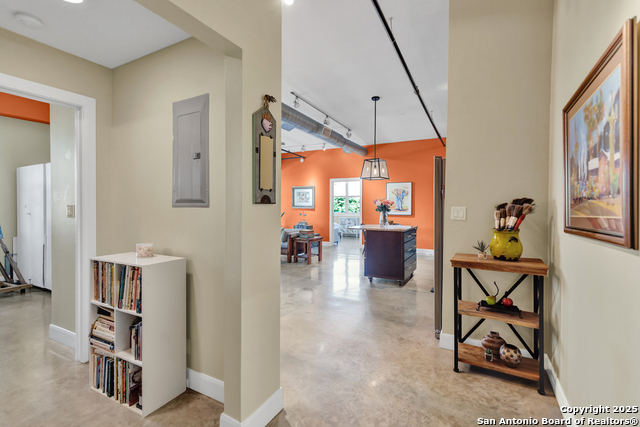 831 S Flores Property Photo 9