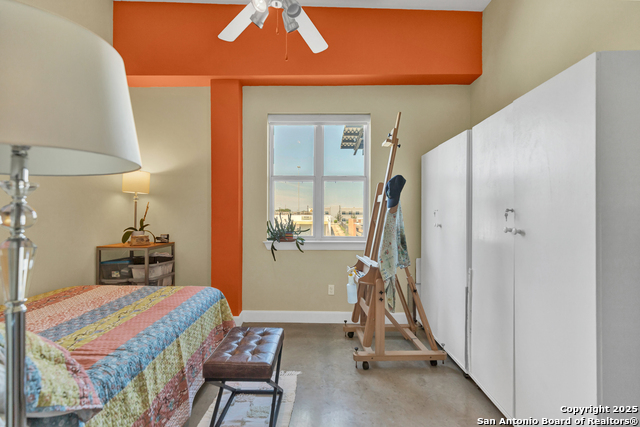 831 S Flores Property Photo 11