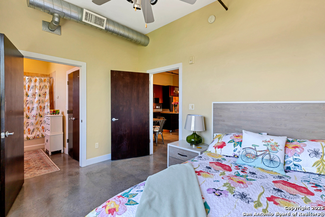 831 S Flores Property Photo 15