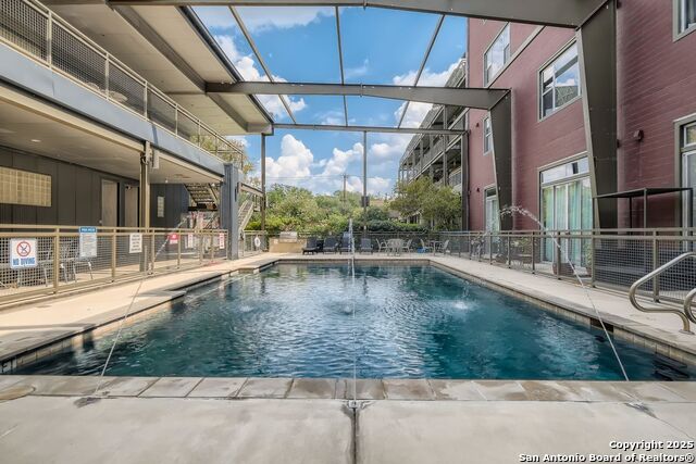 831 S Flores Property Photo 21