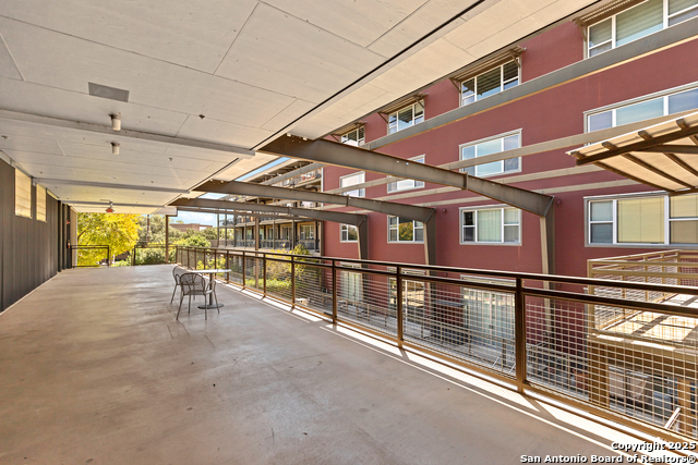 831 S Flores Property Photo 29