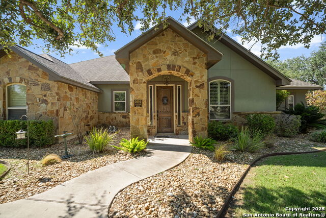 1601 Clover Ridge Property Photo 1