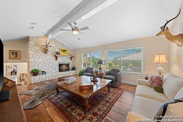407 Spring Mill Property Photo 8