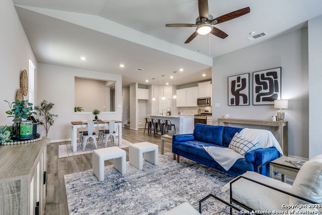 12938 Lilly Pass Property Photo 6