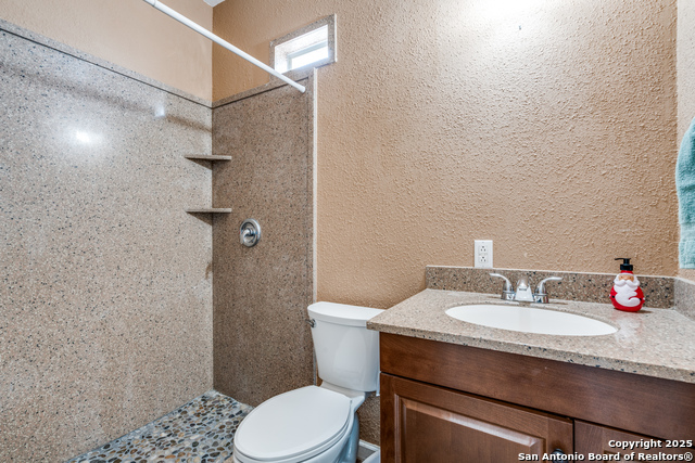 300 County Road 324 Property Photo 11