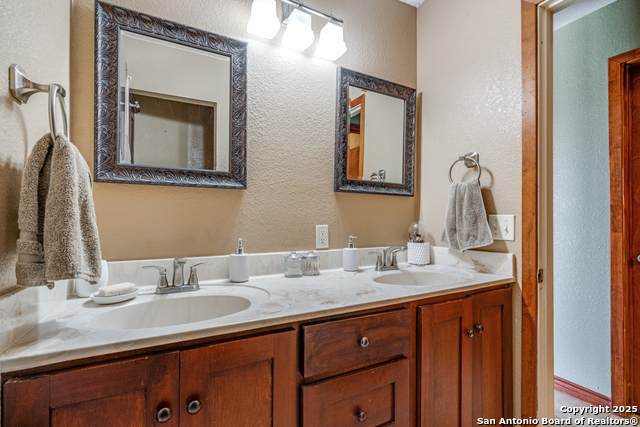 300 County Road 324 Property Photo 30