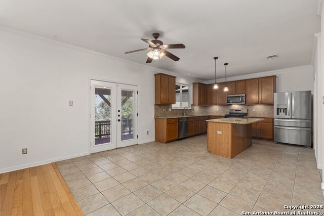 815 Windhurst Property Photo 12