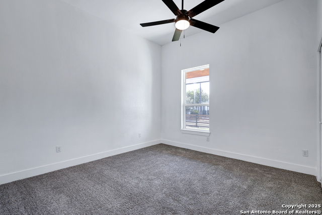 2425 Monterey St Property Photo 23