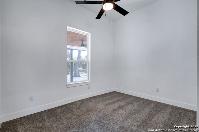 2425 Monterey St Property Photo 25
