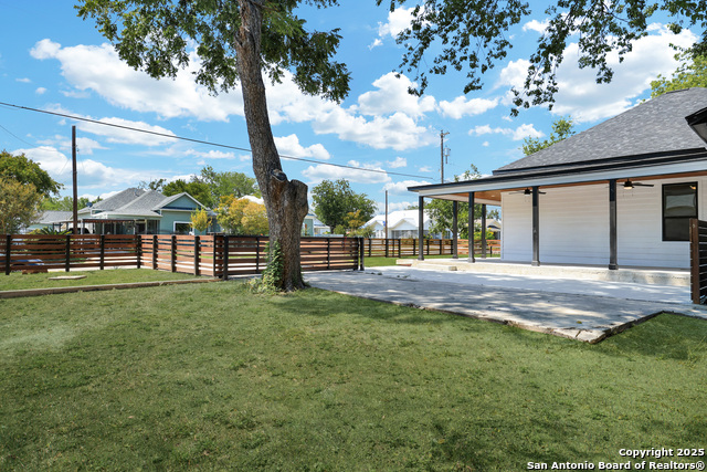 2425 Monterey St Property Photo 32