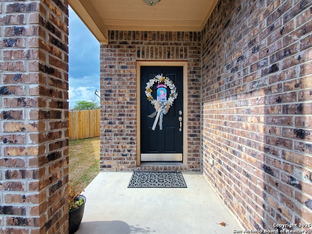 7039 Capeshaw Property Photo 3