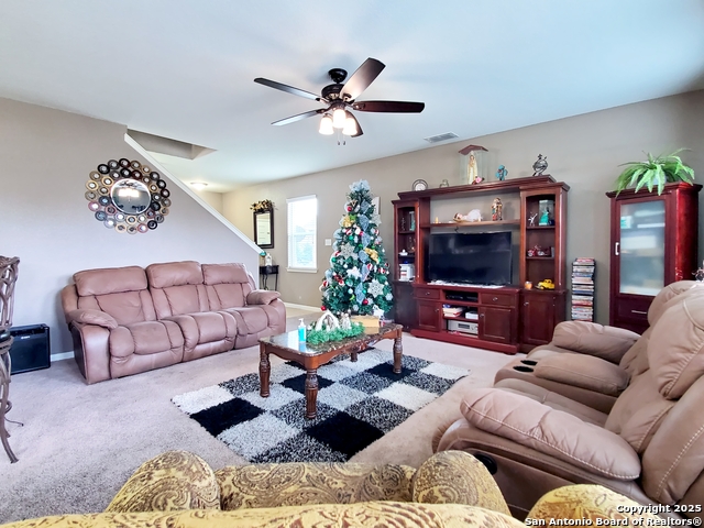 7039 Capeshaw Property Photo 9