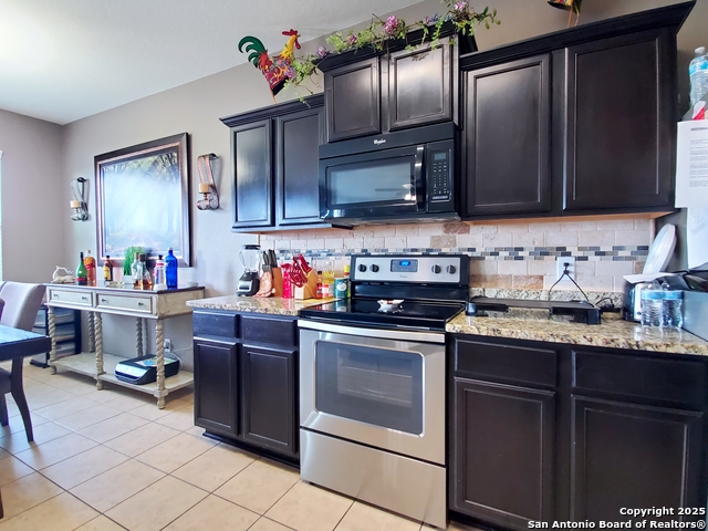 7039 Capeshaw Property Photo 19