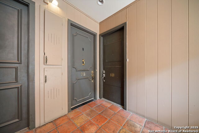 7711 Broadway Street Unit 8b Property Photo 5