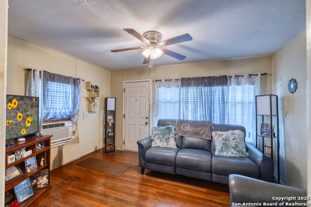 1104 Avenue S Property Photo 2