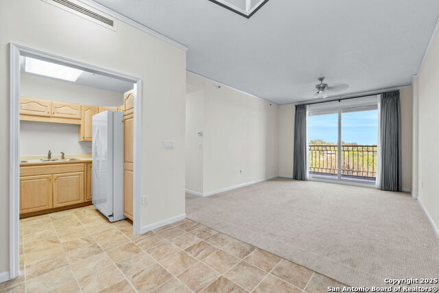 1 Towers Park Ln Property Photo 1