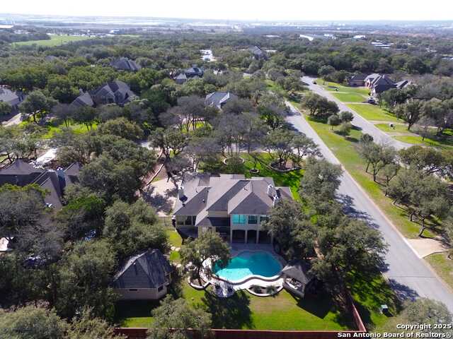 8803 Cherokee Property Photo 3