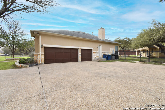 8803 Cherokee Property Photo 7