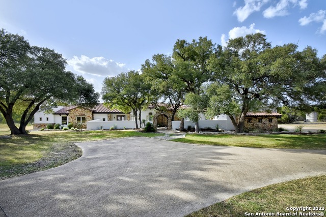 202 Waterstone Property Photo 3