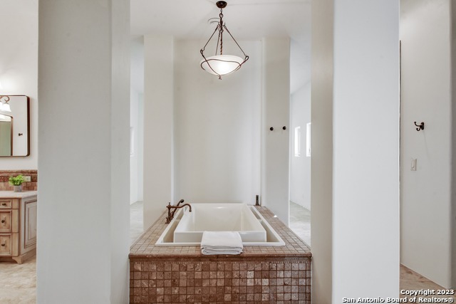 202 Waterstone Property Photo 25