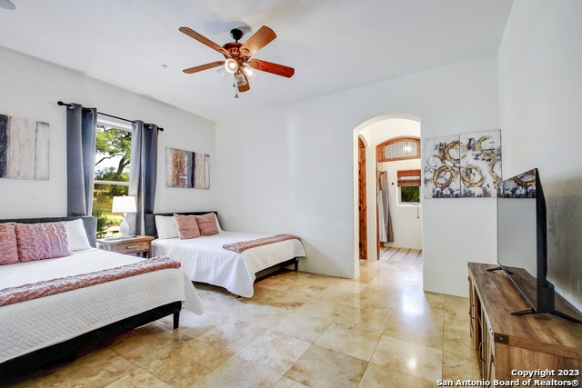202 Waterstone Property Photo 31