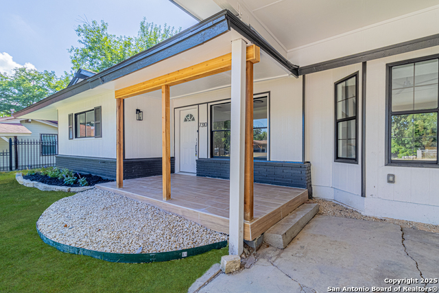 7310 Westbriar Property Photo 2