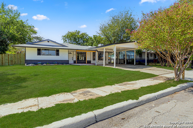 7310 Westbriar Property Photo 4