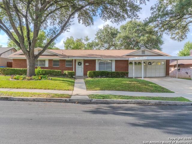 210 Downshire Property Photo 2