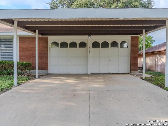 210 Downshire Property Photo 5