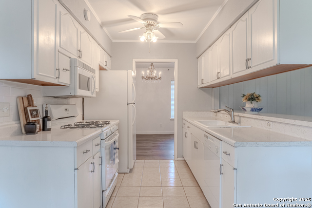 210 Downshire Property Photo 6