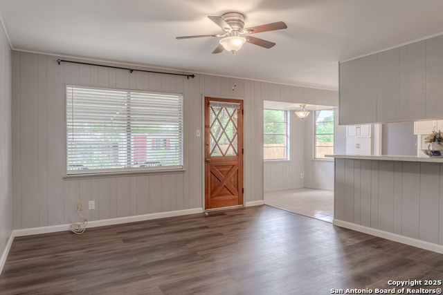 210 Downshire Property Photo 8