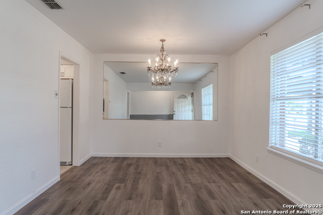210 Downshire Property Photo 15