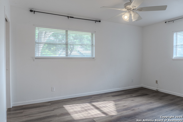 210 Downshire Property Photo 18