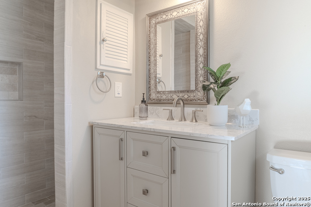 210 Downshire Property Photo 23
