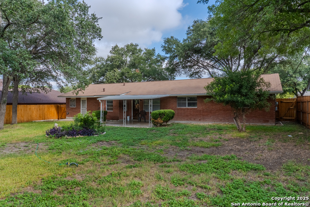 210 Downshire Property Photo 28