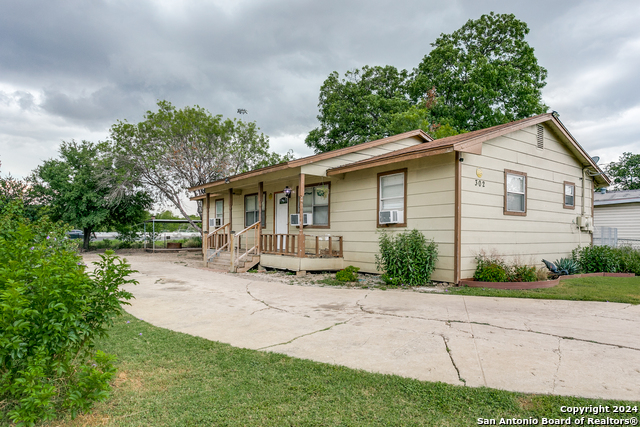 302 GUANAJUATO Property Photo 1