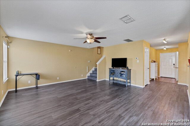2311 Salmon Crk Property Photo 6
