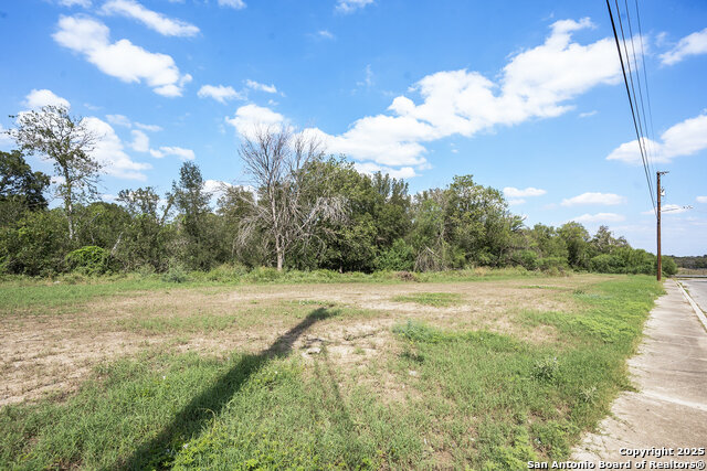533 Bundy Property Photo 1