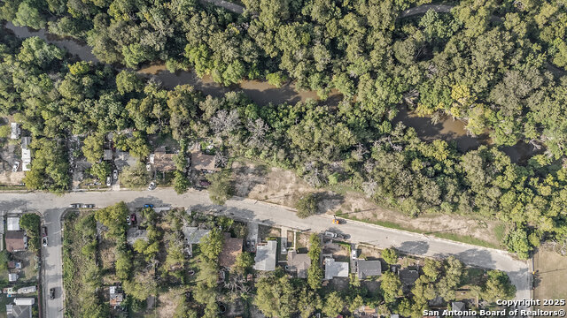 533 Bundy Property Photo 4
